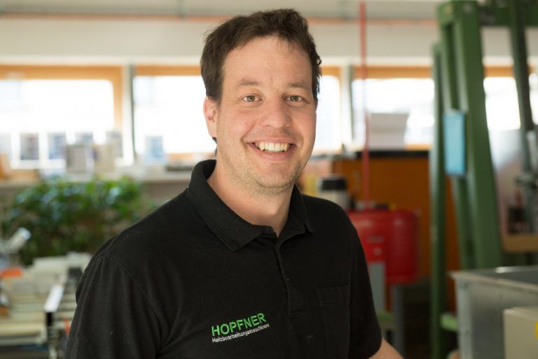 Martin Kaiblinger,ServicetechnikerMir gefällt hier das selbstständige Arbeiten und dass wir stets zu Problemlösung beitragen können.