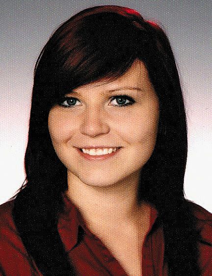 Melanie Günster,DornbirnIch war selbst an dem Projekt beteiligt und es hat mir sehr viel Spaß gemacht. Außerdem haben wir somit gesehen, was für eine Bedeutung das Handy oder die Nachrichten für uns haben. Mir persönlich ist das Handy sehr wichtig, ich benutze es einfach für alles und sehe auch dementsprechend oft darauf.