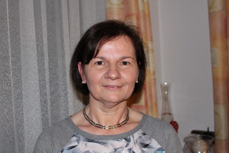 Michaela Mathis, Administration, Büro Ich kümmere mich um die Buchhaltung, schreibe Angebote und mache die Verrechnung. In einem Familienbetrieb hängt alles davon ab, richtige Entscheidungen zu treffen.