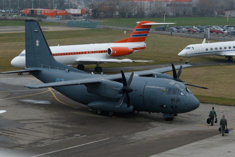 Mit dieser Maschine reisten die litauischen Regierungsmitglieder an. Fotos: VN/Paulitsch