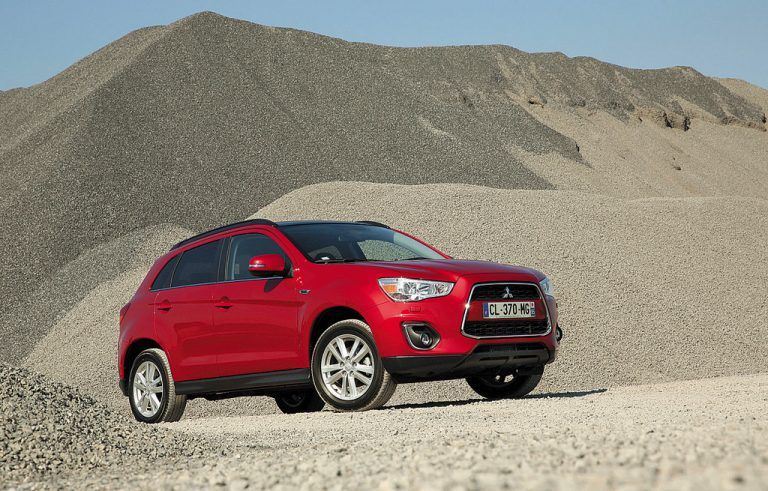 Mitsubishi ASX: Der 2,2-l-Diesel hat optional sechs Automatik-Gänge.
