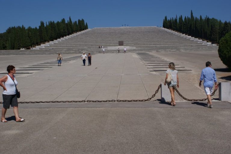Monumentaler Soldatenfriedhof in Redipuglia.  Fotos: VN/GMS (5)