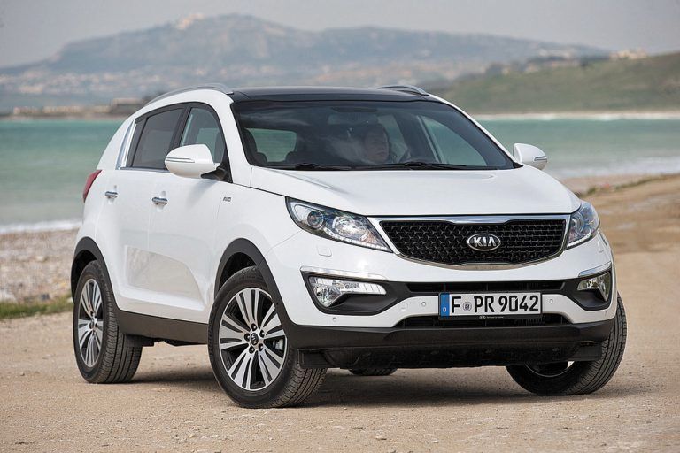 Nach der Aktualisierung im Frühjahr 2014 bietet der Kia Sportage unter anderem Anhängerstabilisierung als serienmäßige Technik-Ausstattung.