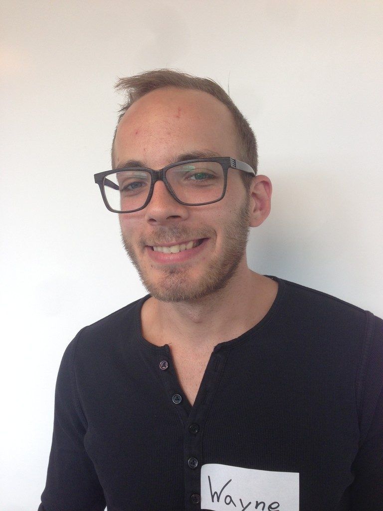 Nandino,25 Jahre, GötzisDie Bezeichnung „Generation Maybe“ traf bisher auf mich zu, aber jetzt bin ich langsam in dem Alter, in dem ich weiß, was ich die nächsten Jahre erreichen will. Bei Bedarf hole ich mir Unterstützung bei meinen Eltern, doch größtenteils entscheide ich selbst.