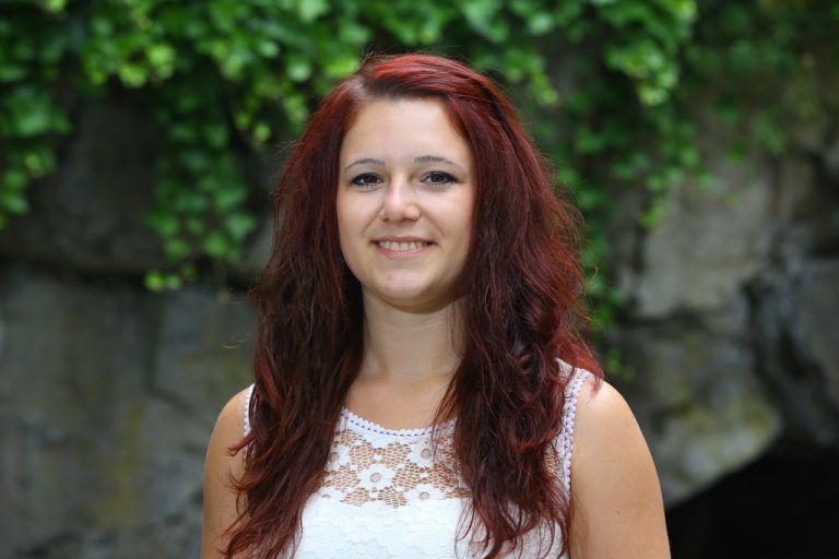 Natalie SieberIch habe mir die mündliche Prüfung schlimmer vorgestellt, aber es war mehr ein normales Gespräch über den Lerninhalt mit den Lehrern. Ich werde nach den Ferien im September im Kindergarten in Meiningen arbeiten.