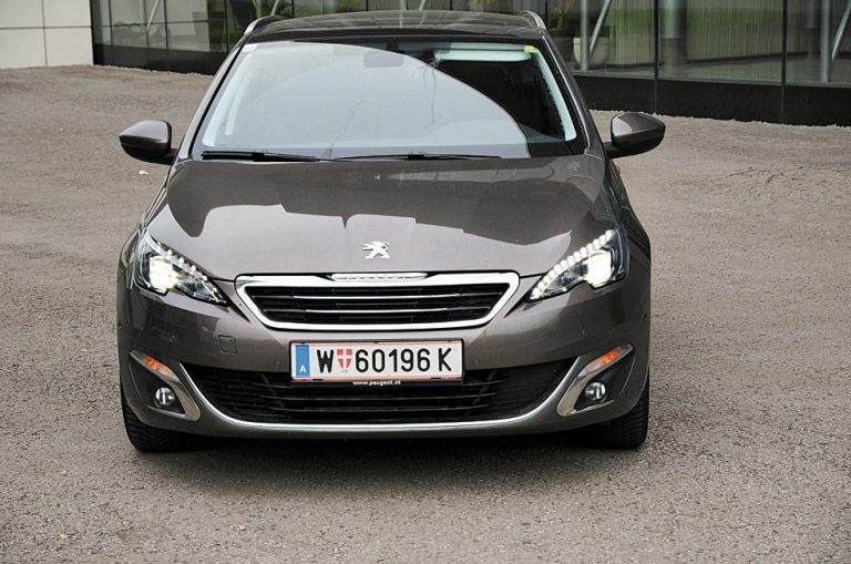 Negativ: Geräuschkomfort und Laufruhe des 3-Zylinder-Motors sind für diese Fahrzeugklasse „grenzwertig“.