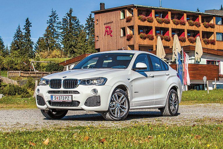 Negativ: Obwohl kleiner als der BMW X6, teilt sich der X4 mit ihm die Schwäche der schlechten Übersichtlichkeit.