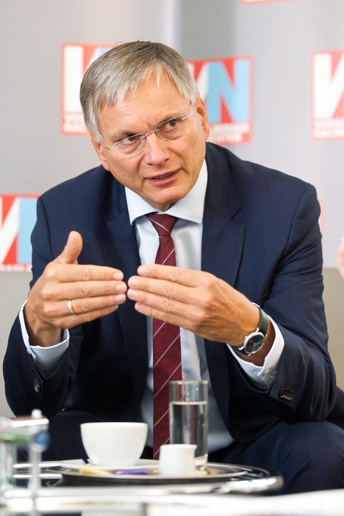 Noch-Gesundheitsminster Alois Stöger hält große Stücke auf seine kolportierte Nachfolgerin Sabine Oberhauser. Foto: VN/Steurer