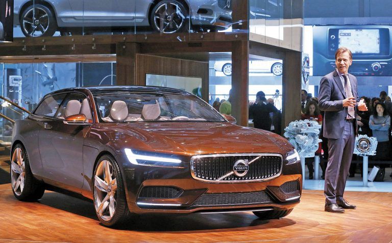 Oberklasse-KombiVolvo zeigt als Weltpremiere die Studie „Concept Estate“. Die Schweden geben damit einen Vorgeschmack auf einen zukünftigen Oberklasse-Kombi (V90). Das „Concept Estate“ ist die dritte Studie nach dem Concept Coupé (S90) und dem XC Coupé (XC90).