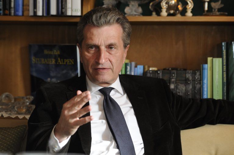 Oettinger: „Eckpfeiler der Wettbewerbsfähigkeit.“ Stiplovsek