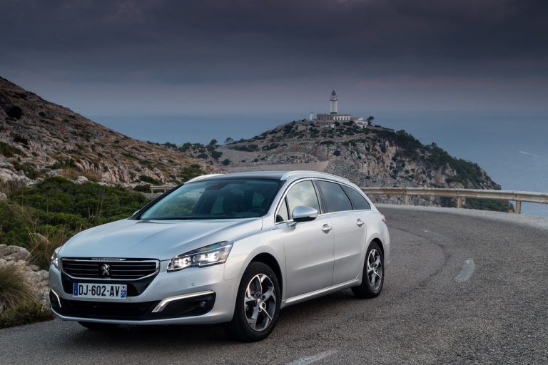 Peugeot 508 SW: Im Zuge des Updates wurde er außen und innen optisch und technisch aktualisiert.