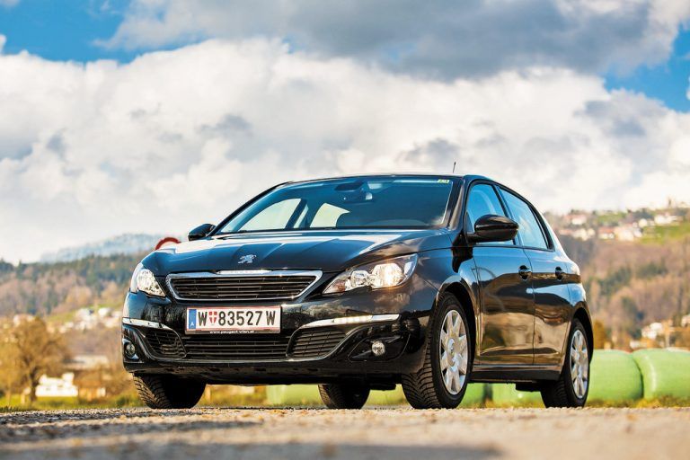 Peugeot ist mit dem 308 ein großer Wurf geglückt. Kompakt, leicht und damit höchst effizient punktet er am Markt. Fotos: VN/steurer