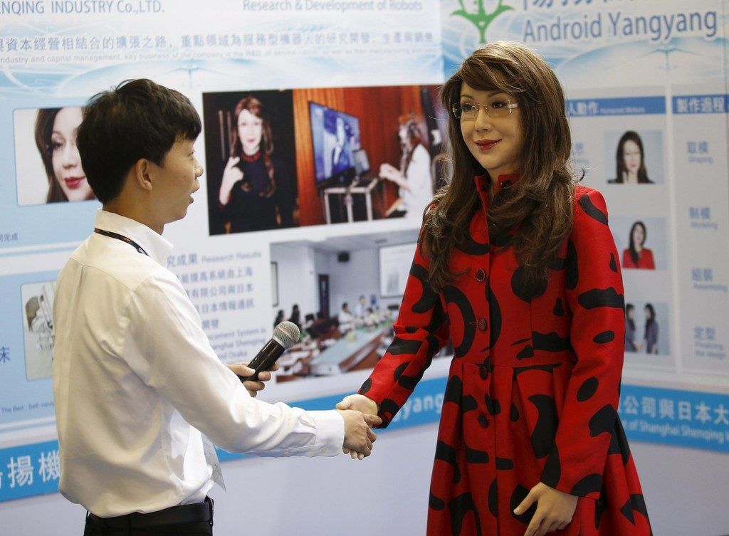 Chinesische Roboterdame kann Gefühle ausdrücken