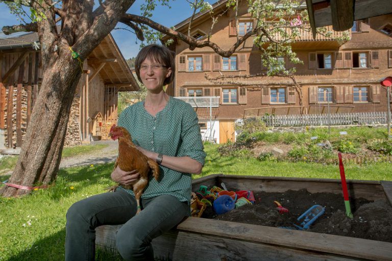 Renate Schneider ist seit 18 Jahren als Landwirtin tätig. Foto: VN/Steurer