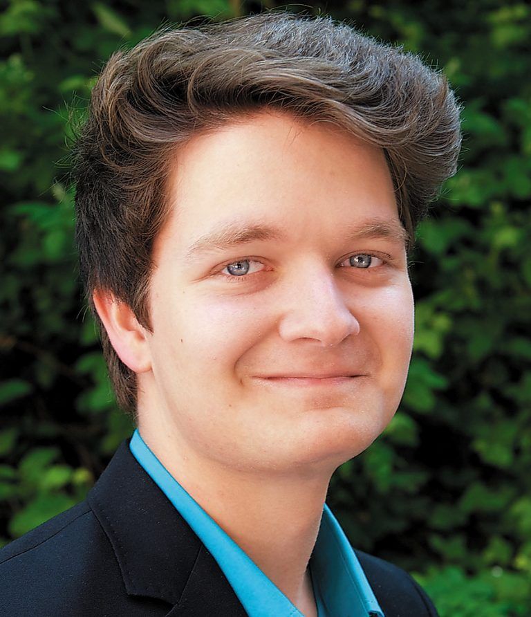 Robin Galehr,17 Jahre, BregenzDie Projektnachmittage waren von unserer Seite immer mit viel Spaß und Interesse verbunden. Es freut mich zu sehen, dass wir der alten Remise neues Leben eingehaucht haben. Wir hoffen täglich auf schönes Wetter, um möglichst viel Zeit am Park und im Chillout-Bereich verbringen zu können.