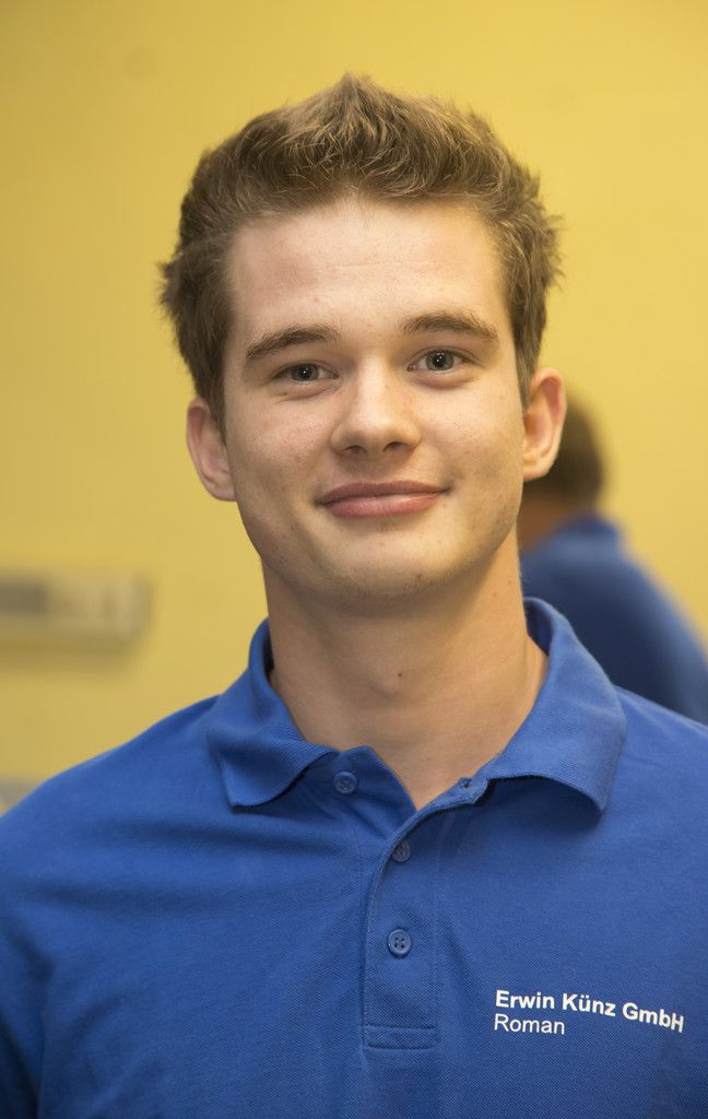 Roman Santej, 4. Lehrjahr Man sieht ständig was Neues und lernt neue Leute kennen. Ich bin echt froh, hier arbeiten zu können und möchte auch nach der Lehre hier bleiben.
