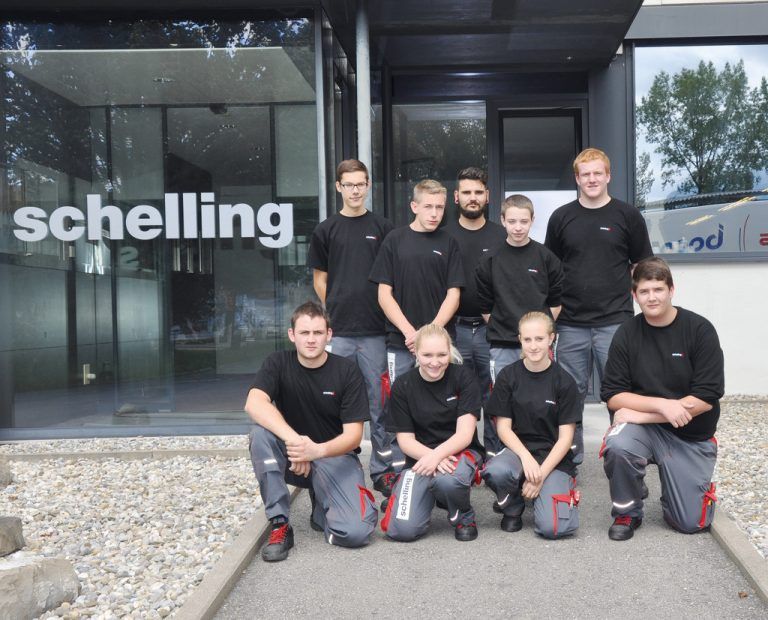 Schelling. Zehn Lehrlinge haben ihre Ausbildung bei Schelling in Schwarzach begonnen. Ausgebildet wird in sechs Lehrberufen: Zerspanungstechnik, Elektrotechnik, Konstruktion, Maschinenbautechnik, Lagerlogistik und IT-Technik.  