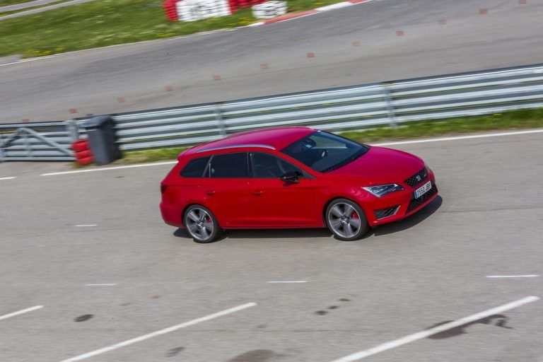 Seat Leon ST: Macht nun auch als Racing-Bolide Cupra mit 280 PS auf der Rennstrecke Karriere.