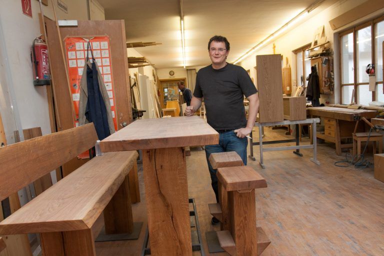 Simon Pfefferkorn führt den Familienbetrieb in sechster Generation .