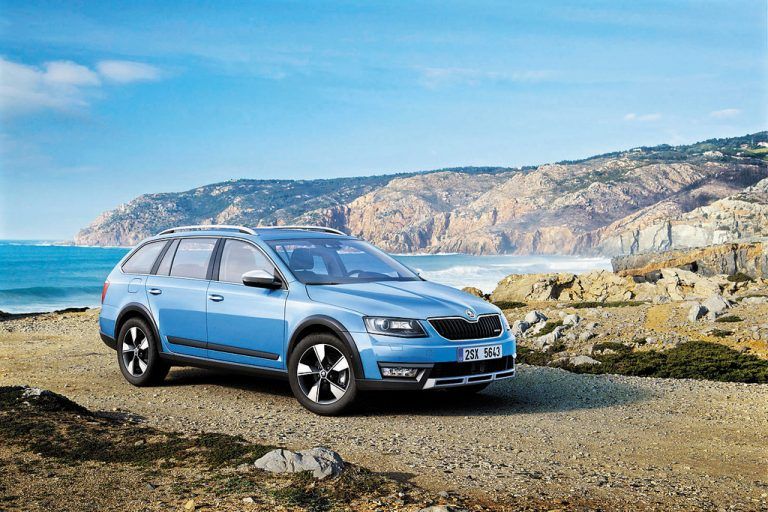 Skoda Octavia Combi: Die Familie der tschechischen Kompaktlader hatmit dem Scout vor Kurzem frischen und tüchtigen Zuwachs bekommen.