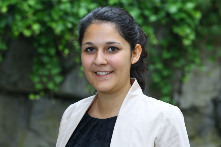 Sophie KindlerDie Matura war stressig, dafür war die Maturareise cool. Ich möchte im Herbst entweder Psychologie oder Soziologie in Wien studieren. Was ich später für einen Beruf ergreifen werde, weiß ich noch nicht. Auf jeden Fall etwas im sozialen Bereich.