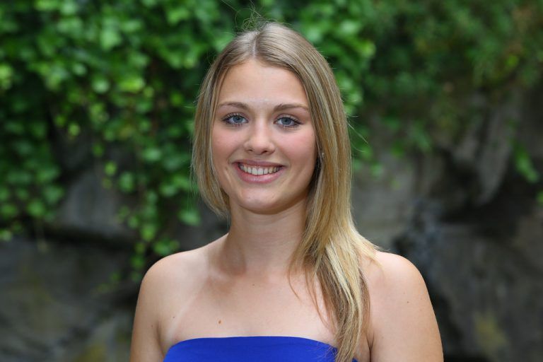 Stefanie KilgaIch habe sehr viel gelernt, bei der Matura ging es mir dann eigentlich ganz gut. Als nächstes gehe ich für vier Monate als Au-pair nach England, später eventuell noch nach Italien. Danach möchte ich in Innsbruck Physiotherapie studieren.