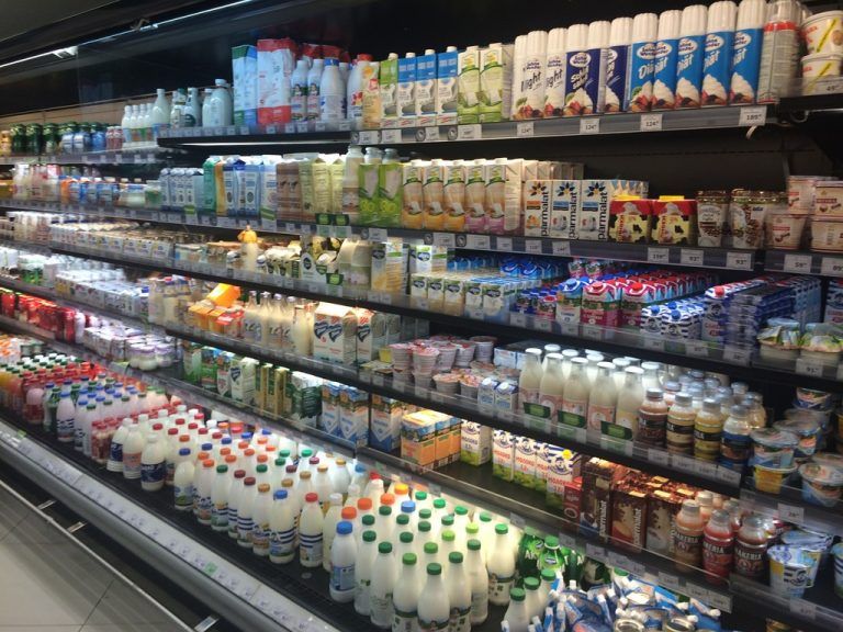 Supermarkt bei der Moskauer Metrostation Vystawochnaja am vergangenen Wochenende: Volle Regale.