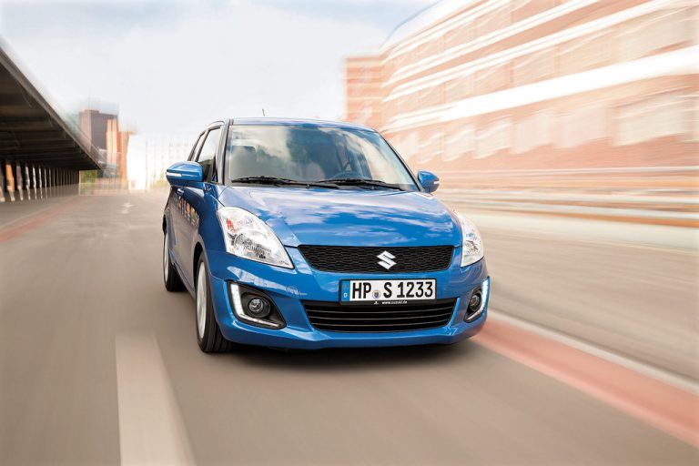 Suzuki Swift 4WD: Allradantrieb ist mit 90-PS-1,2-Liter-Benziner und fünf Türen kombiniert.