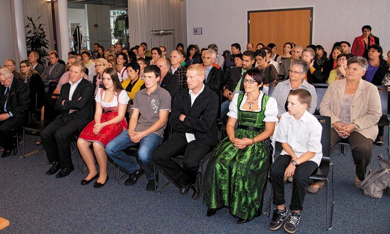 Tierliebhaber aus dem ganzen Land waren gekommen, um an der Preisverleihung bei Russmedia in Schwarzach teilzunehmen.