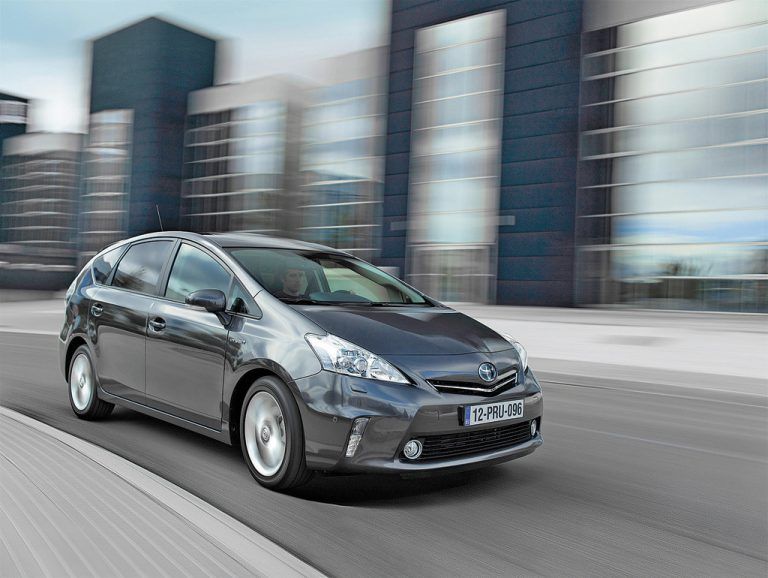 Toyota Prius Plus: Der Plug-In-Hybrid ist als privater Familientransporter und als Taxi im Einsatz.