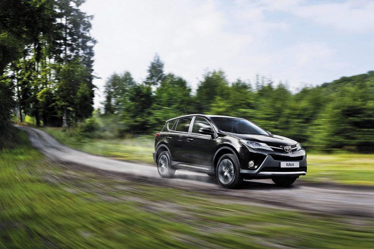 Toyota RAV4: Verloren hat er die hohe Auffälligkeit, gewonnen hat er an solider Vielseitigkeit.