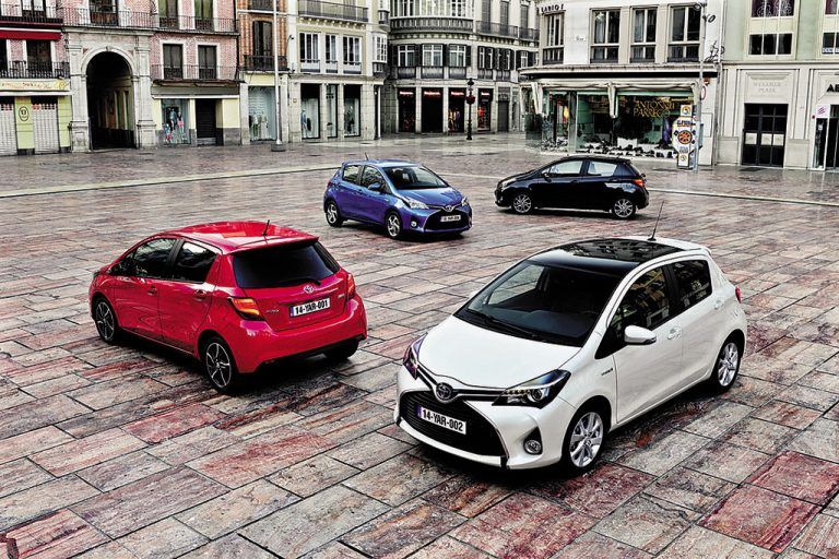 Toyota Yaris: Mit mehr als nur geputzter Nase startet der japanische Dauerbrenner demnächst in die nächste Generation.