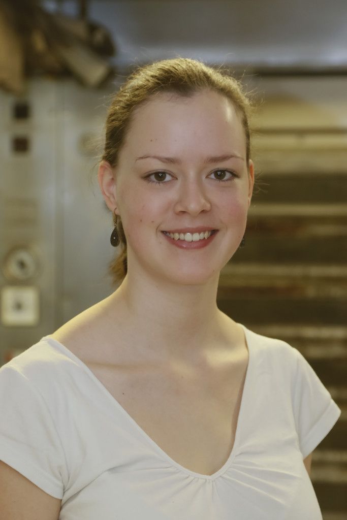 Valentina Loacker, Mitarbeiterin Ich bin für das süße Backwerk zuständig. Hier kann ich meine Kreativität entfalten. Meine Zimtfladenkreation ist bei den Kunden ein Renner.