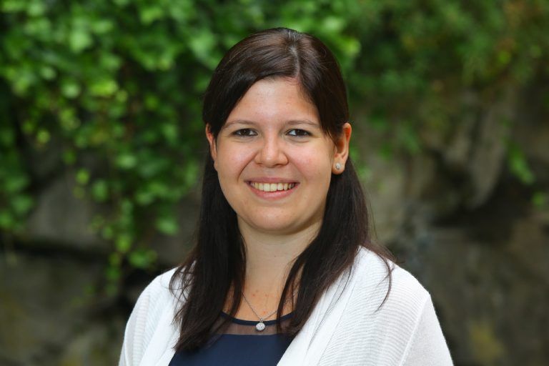 Vera MeyerDie Matura lief eigentlich gut, die Nervosität war kurz vor der Prüfung verschwunden. Ich habe auch schon einen Job im Schlinser Kindergarten gefunden. Da eine Klassenkollegin auch dort arbeitet, freue ich mich schon sehr darauf.