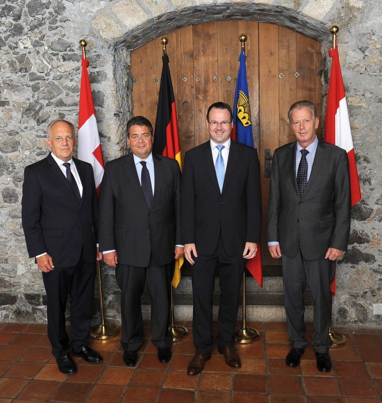 Vizekanzler und Wirtschaftsminister Reinhold Mitterlehner hat am Freitag in Vaduz seine Amtskollegen aus Deutschland, Liechtenstein und der Schweiz getroffen.