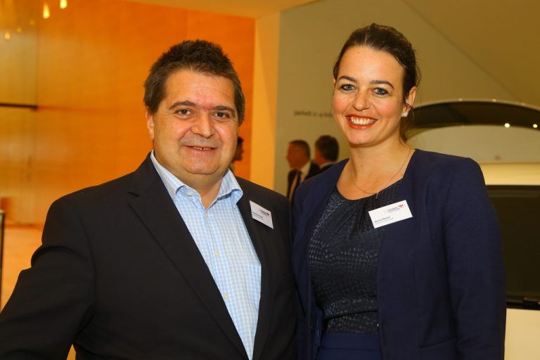 VN-Wirtschaftsredakteure Andreas Scalet und Hanna Reiner.