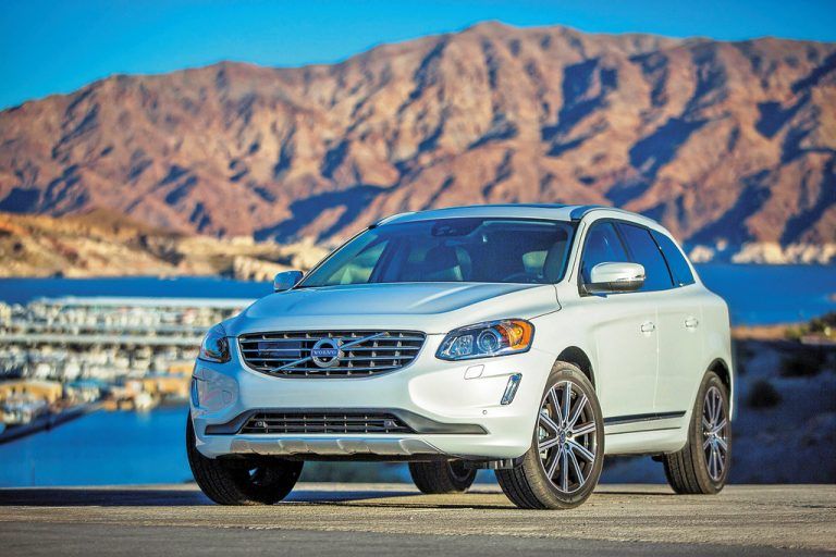Volvo XC60: Im Vorjahr optisch & technisch upgedatet, mit seiner neuen Motorengeneration noch sparsamer.