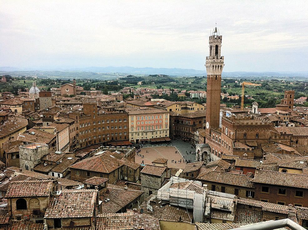 Die mittelalterliche Kleinstadt Siena