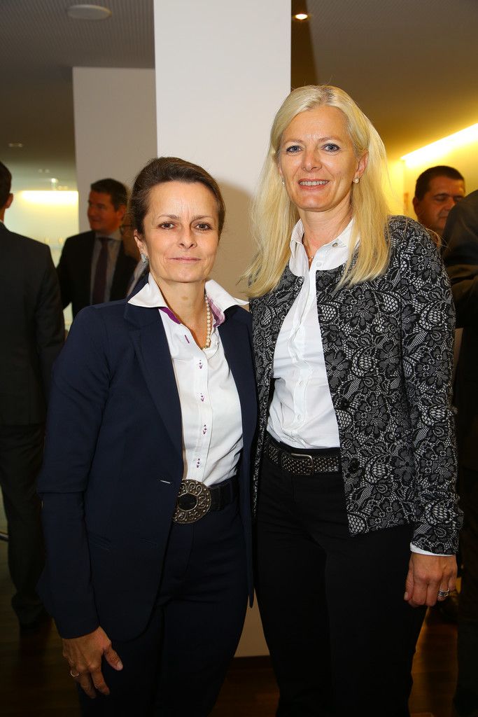 Vorstandsdirektorin Christine Dornaus und Lebenshilfechefin Michaela Wagner.