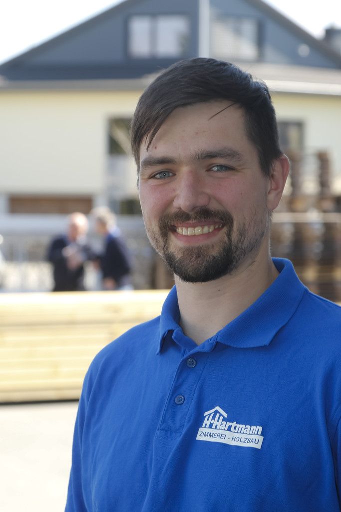 Werner Matt, Vorarbeiter Meine Vorliebe zur Natur kann ich mit meiner Arbeit zum Ausdruck bringen. Schön sind die gemeinsamen Firstfeiern mit den Hausbesitzern.