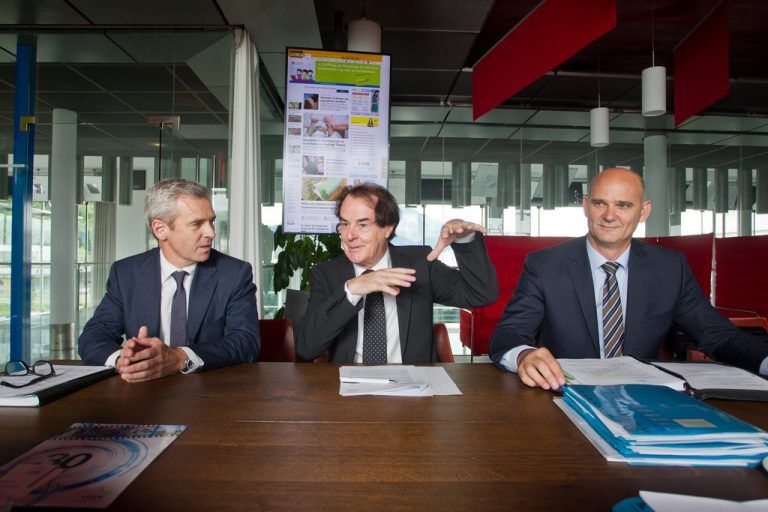 Wieland Hofer, Hans Roth und Robert Gruber fordern Chancengleichheit im Entsorgungsgewerbe.  Foto: VN/Steurer