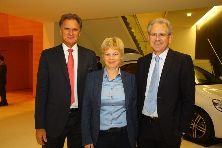 WKV-Präsident Manfred Rein (l.) sowie Sabine Alge (Rickatschwende) und Illwerke-Vorstandsdirektor Christof Germann.