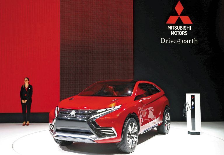 ZukunftsmusikDer japanische Hersteller Mitsubishi zeigt in Genf als Weltpremiere den XR-PHEV II, dessen Technik und Design-Elemente sich im nächsten ASX wiederfinden sollen.