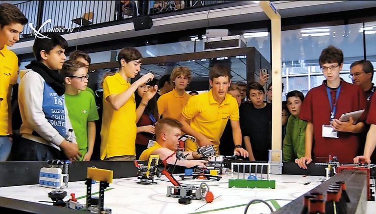 Zwölf Teams nahmen heuer an der Regionalausscheidung dieses internationalen Roboter-, Teamwork- und Forschungswettbewerbs teil.
