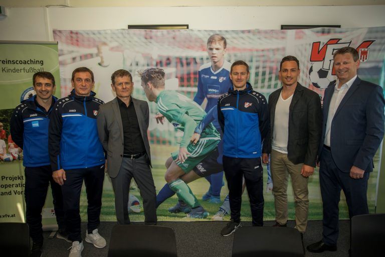 Stellten das Projekt vor: AKA-Leiter Didi Berchtold, Andreas Kopf, VFV-Präsident Dr. Horst Lumper, Oliver Mattle, Nürnberg-Legionär Georg Margreitter und Mehrerau-Direktor Christian Kusche. Paulitsch