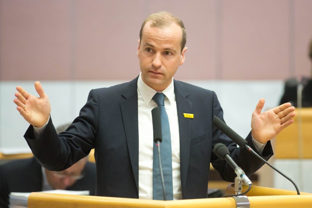 Rechtsausschuss im Landtag: &#8220;Keine Experimente mit dem Ehrenamt&#8221;