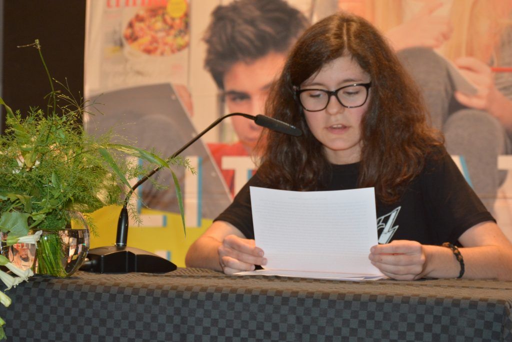 Die 15-jährige Anouk Pichler gewann Literaturbewerb Walgau