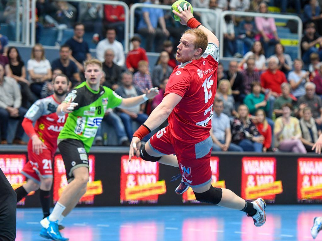 Hards Handballern hilft nur noch ein „teuflischer“ Auftritt