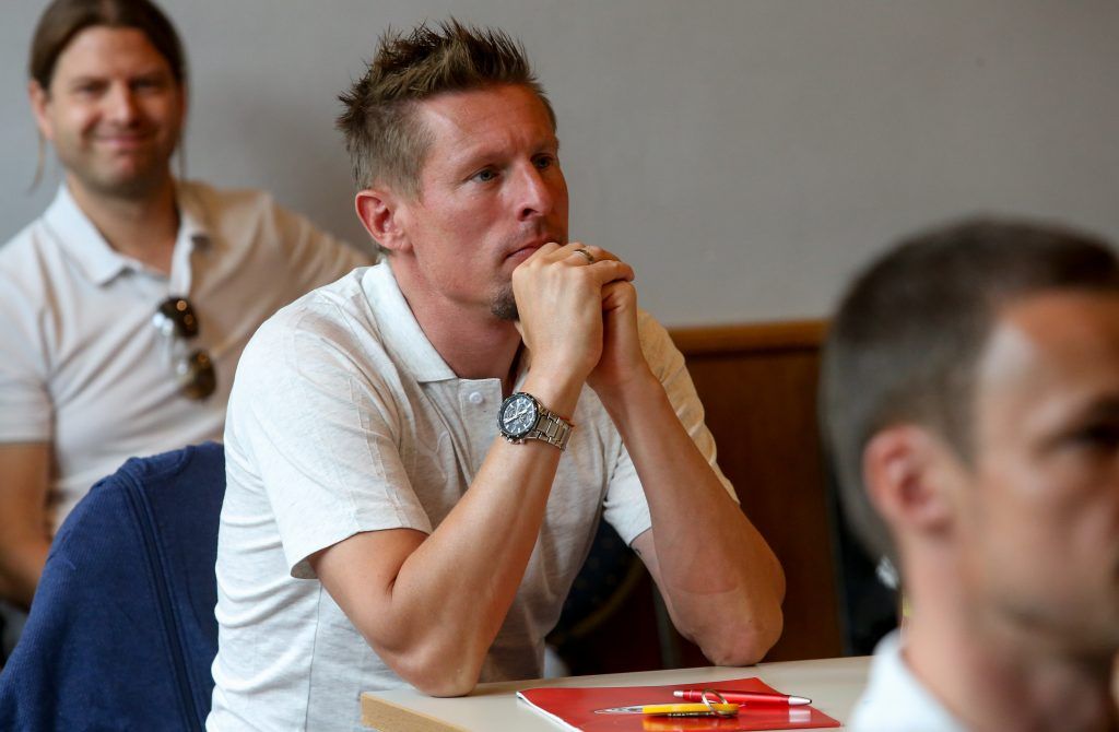 Zum Jubiläum von Austria-Trainer Gernot Plassnegger kommt der Titelanwärter nach Lustenau