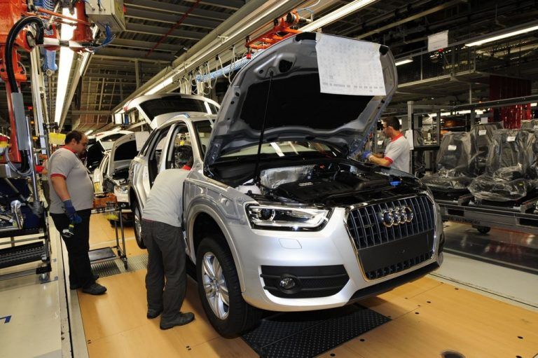 Der deutsche Autohersteller Audi hat in der San José Chiapa gerade eine Vorzeigefabrik für seine SUV errichtet. Foto: Audi